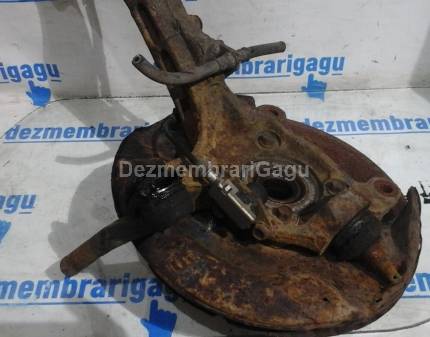 Fuzeta fata stanga Rover 400 (1995-2000), 1.6 Benzina, 82 KW, caroserie Hatchback