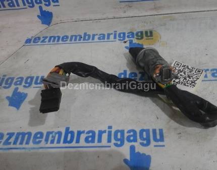 Contact cu cheie Renault Clio I (1990-1998), 1.4 Benzina, caroserie Hatchback