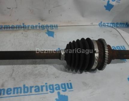 Planetara dreapta fata Mazda Premacy, 1.9 Benzina, 74 KW, caroserie Van