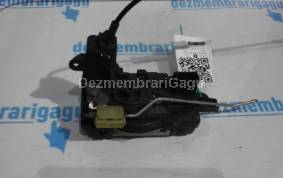 Piese auto din dezmembrari Broasca usa sf Opel Astra H