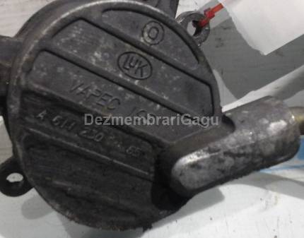 Pompa vacuum Mercedes E-class / 210 (1995-2003), 2.7 Diesel, 125 KW, caroserie Break