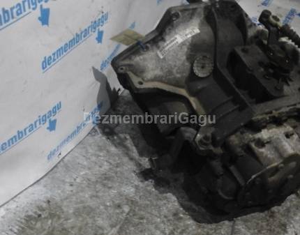 Cutie viteze Chrysler Voyager, 2.5 Diesel, 105 KW, caroserie Van