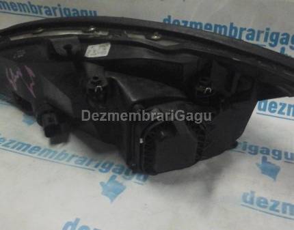 Far dreapta Ford Focus I (1998-2004) Benzina, caroserie Hatchback