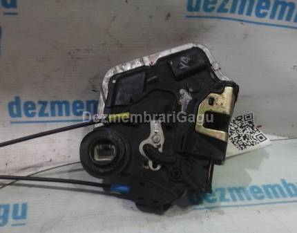 Broasca usa df Toyota Avensis / T25 (2003-)