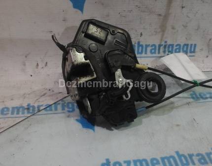 Broasca usa sf Toyota Avensis / T25 (2003-)