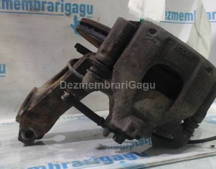 Etrier fata stanga Toyota Aygo, 1.0 Benzina, caroserie Hatchback