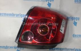 Piese auto din dezmembrari Stop stanga Toyota Avensis / T25