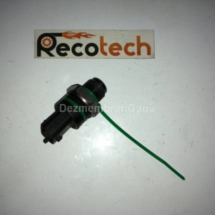 Senzor presiune rampa Opel Vivaro, 2.5 Diesel, caroserie Minibus