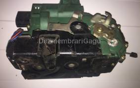 Piese auto din dezmembrari Broasca usa df Volkswagen Passat / 3b2 - 3b5