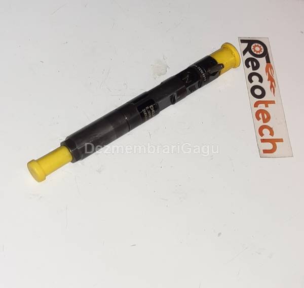 Vand injectoare Renault Clio Ii (1998-) din dezmembrari