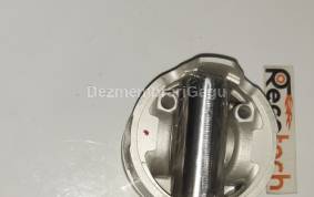 Piese auto din dezmembrari Piston Isuzu Trooper