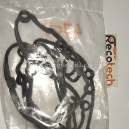 Garnitura capac motor Mercedes C-class / 204 (2007-), 2.1 Diesel, caroserie Berlina