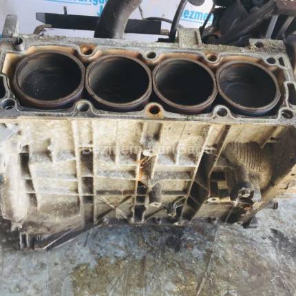 Motor Peugeot 406, 1.8 Benzina, 81 KW, caroserie Berlina