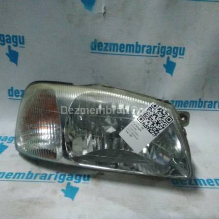 Far dreapta Hyundai Accent (2000-)