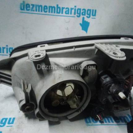 Far dreapta Hyundai Accent (2000-)