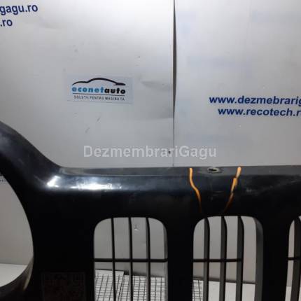 Grile capota Jeep Cherokee