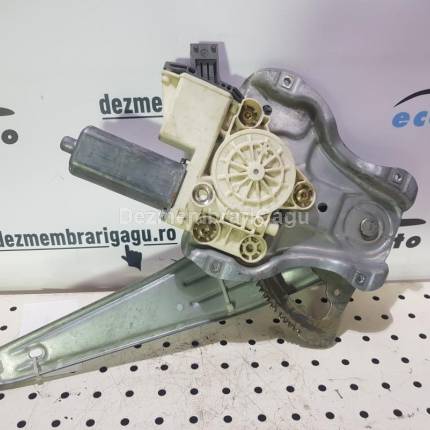 Macara geam ds Toyota Avensis / T25 (2003-)