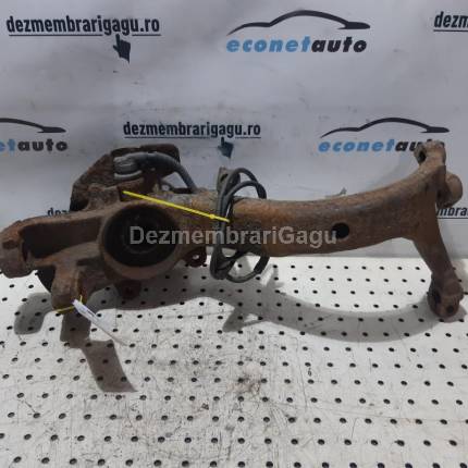 Fuzeta fata dreapta Volkswagen Passat / 3b3 - 3b6 (2000-2005), 1.8 Benzina, caroserie Break