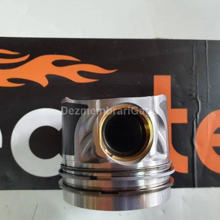Piston Jaguar F-PACE, 2.0 Diesel, 132 KW, caroserie Berlina