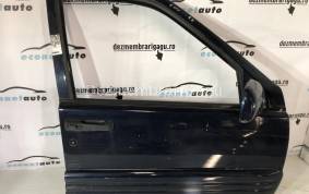 Piese auto din dezmembrari Usa dreapta fata portiera dr Jeep Cherokee