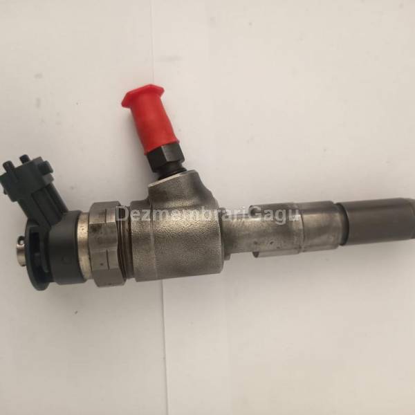Vand injectoare Peugeot 206 din dezmembrari