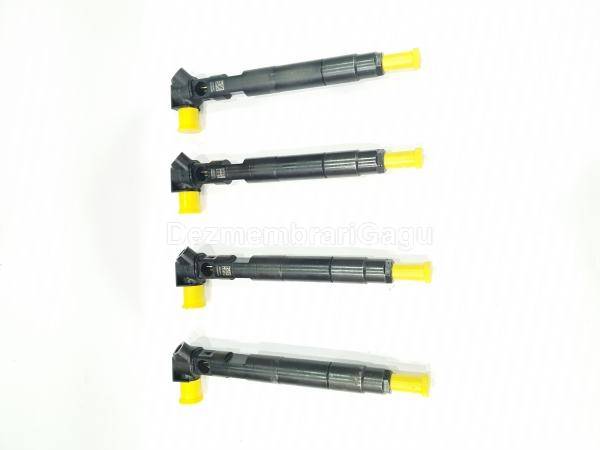 Vand injectoare Mercedes C-class / 203 (2000-) din dezmembrari