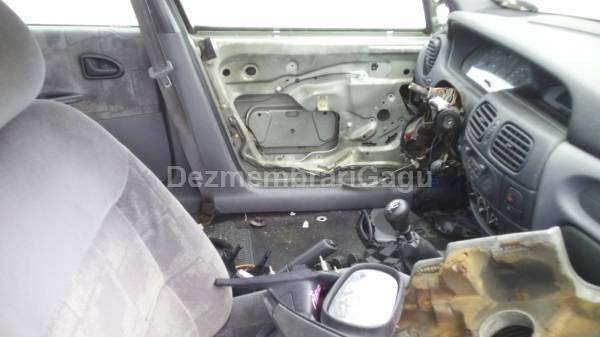 Dezmembrari auto Renault Megane I (1996-2003) - poza 5