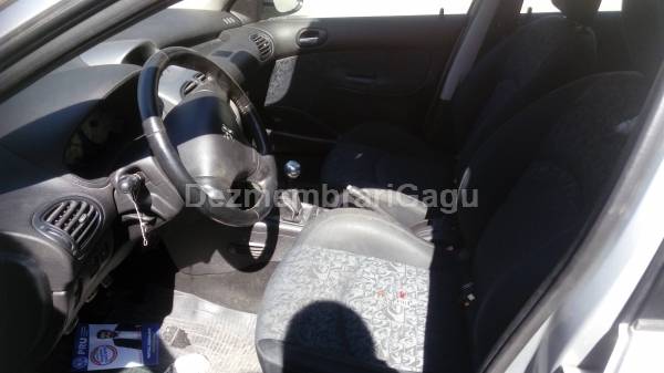 Dezmembrari auto Peugeot 206 - poza 5