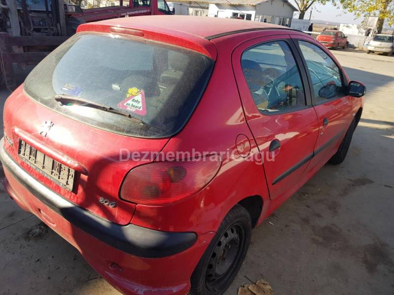 Dezmembrari auto Peugeot 206 - poza 3