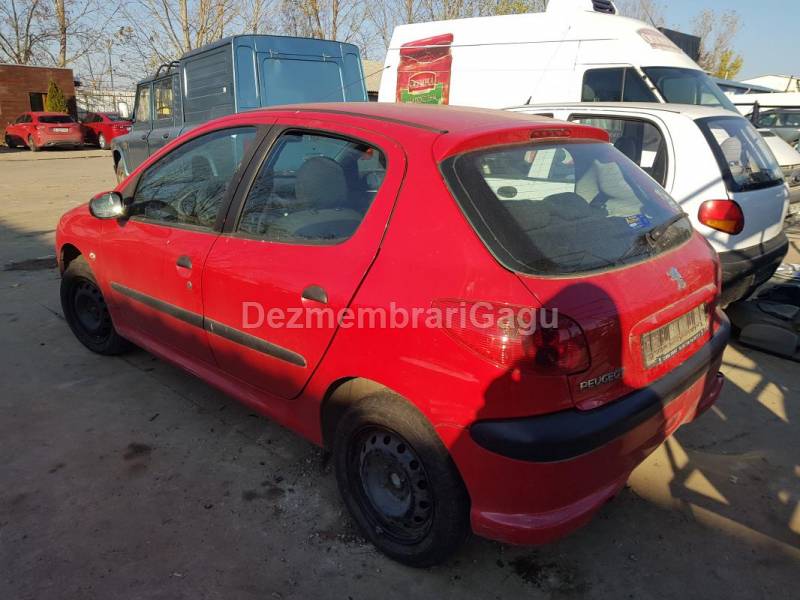 Dezmembrari auto Peugeot 206 - poza 4