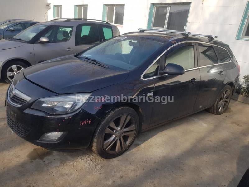 Dezmembrari auto Opel Astra J - poza 2