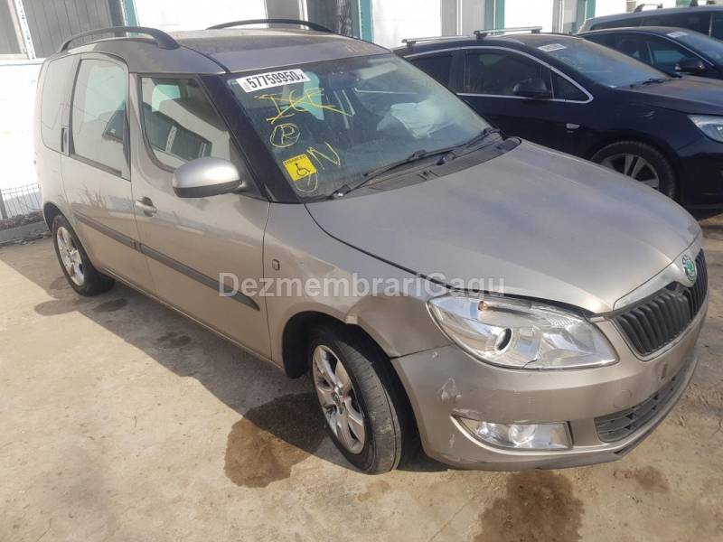 Dezmembrari auto Skoda Roomster - poza 2