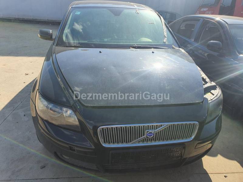 Dezmembrari auto Volvo V50 - poza 1