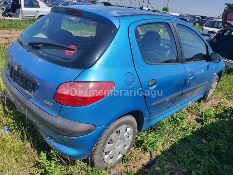 Dezmembrari auto Peugeot 206 - poza 3