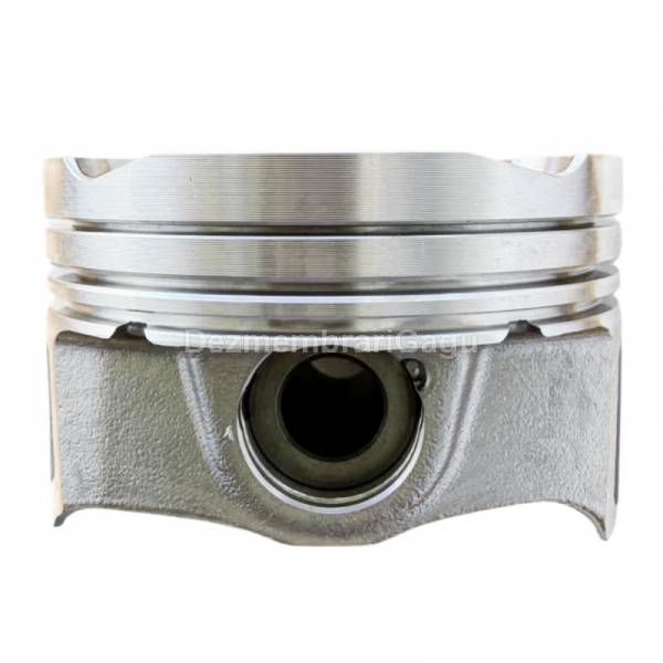 De vanzare piston BMW 3 F30 (2012-2015), 2.0 Benzina, 135 KW
