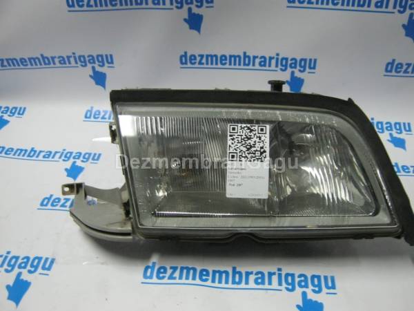 Far dreapta Mercedes C-class / 202