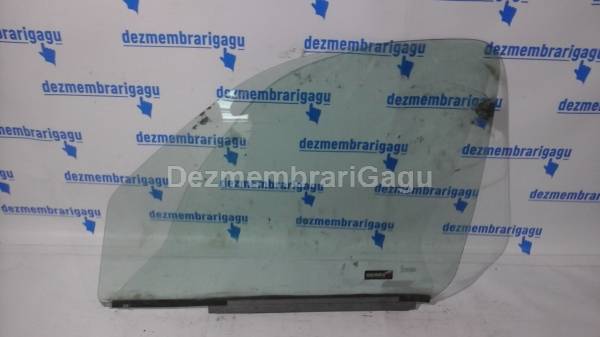 Geam usa sf Renault 9