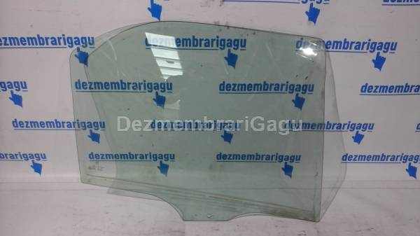 Vand geam usa ds PEUGEOT 406 din dezmembrari