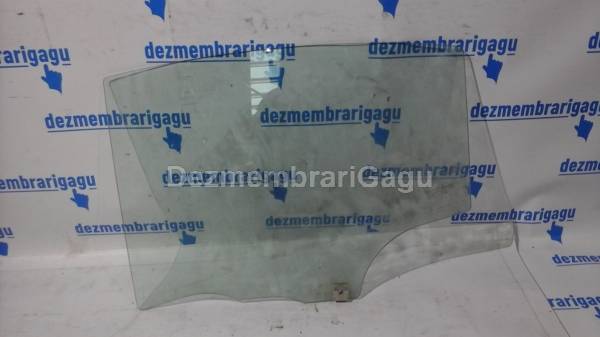Vand geam usa ss MAZDA 3 din dezmembrari