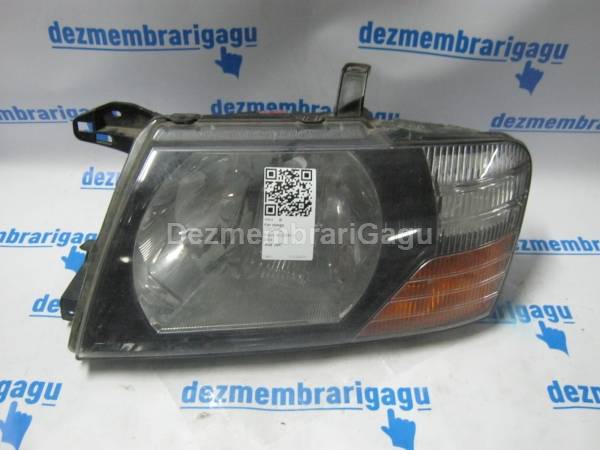 Far stanga Mitsubishi Pajero I