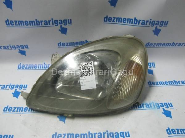 De vanzare far stanga TOYOTA YARIS / CP10 (1999-2005)