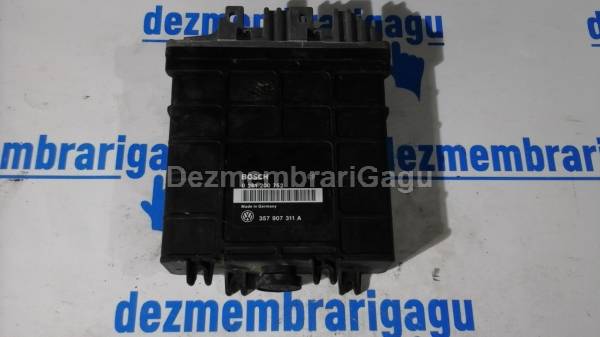 De vanzare calculator motor ecm ecu VOLKSWAGEN PASSAT / 3A (1988-1997), 1.8 Benzina, 66 KW second hand