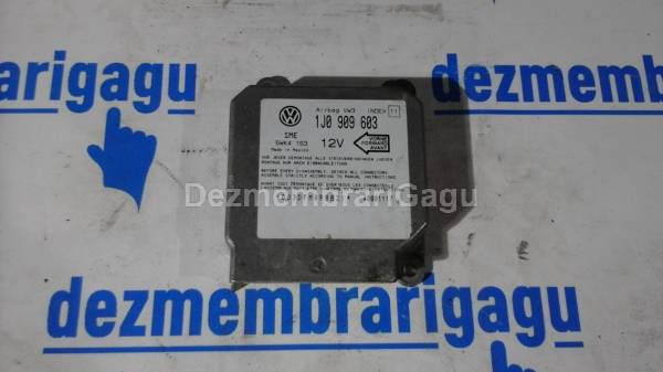 De vanzare calculator airbag VOLKSWAGEN GOLF IV (1997-2005), 1.6 Benzina second hand