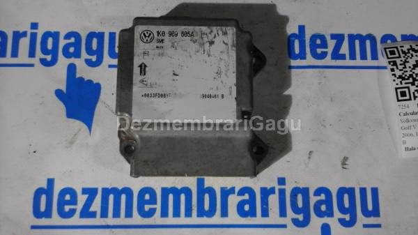 De vanzare calculator airbag VOLKSWAGEN GOLF V (2003-) Benzina second hand
