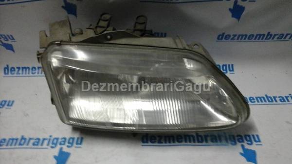 Far dreapta Renault Espace I