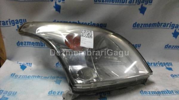 Far dreapta Toyota Land Cruiser /j12
