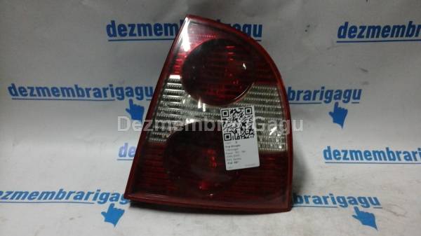 De vanzare stop dreapta VOLKSWAGEN PASSAT / 3B3 - 3B6 (2000-2005) second hand