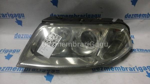 De vanzare far stanga VOLKSWAGEN PASSAT / 3B3 - 3B6 (2000-2005)