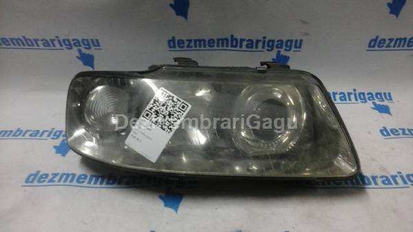 De vanzare far dreapta AUDI A3 I (1996-2003) second hand