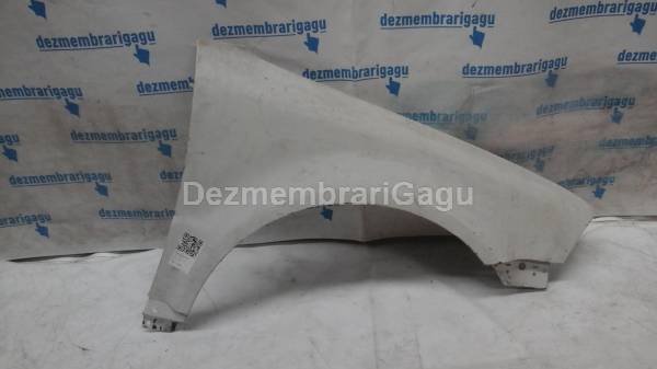 De vanzare aripa dreapta fata VOLKSWAGEN PASSAT / 3B3 - 3B6 (2000-2005)